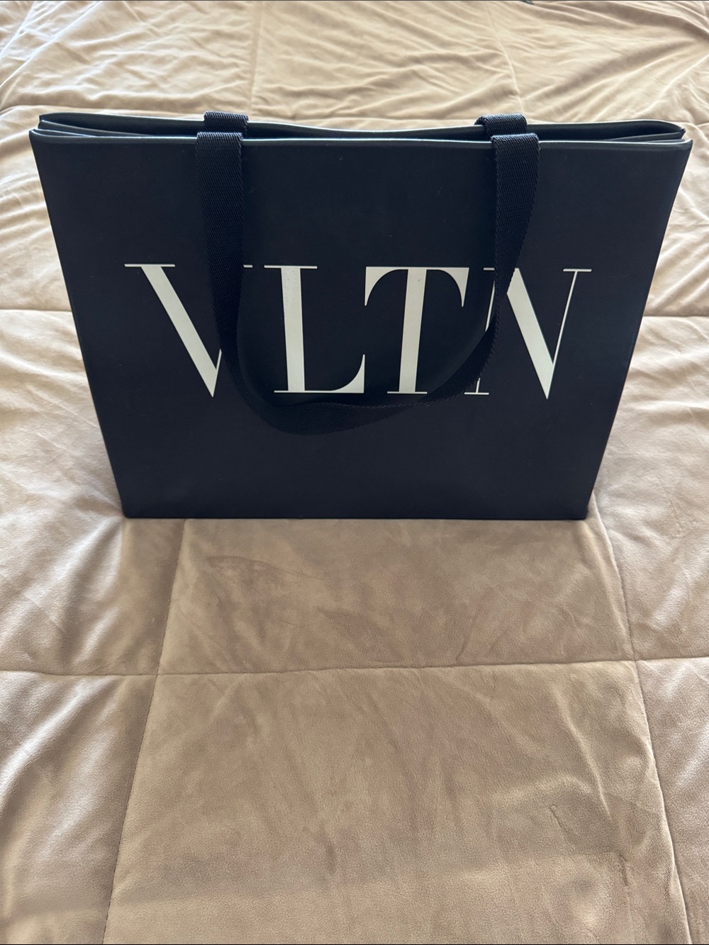 Authentic Valentino Black and white VLTN. magnetic bag